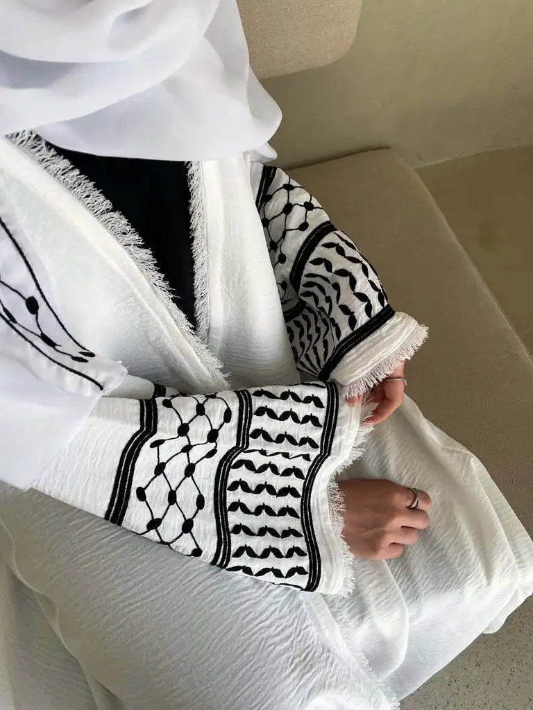 Keffiyeh print open Abaya