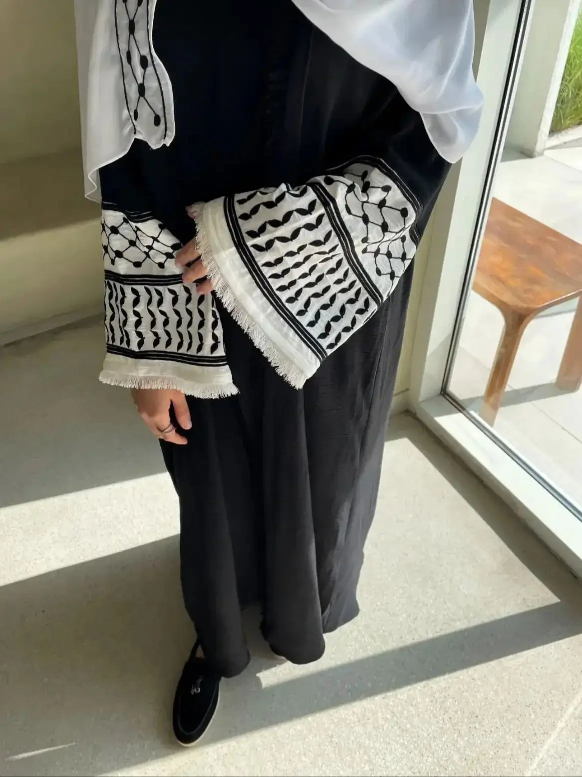 Keffiyeh print open Abaya